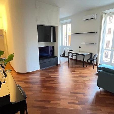 "Iris" Milano Lunigiana In Stazione Centrale Apartment Exterior foto