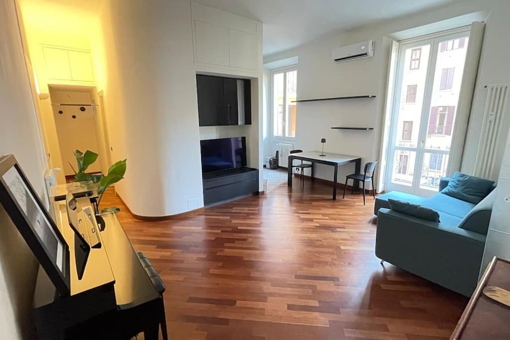 "Iris" Milano Lunigiana In Stazione Centrale Apartment Exterior foto