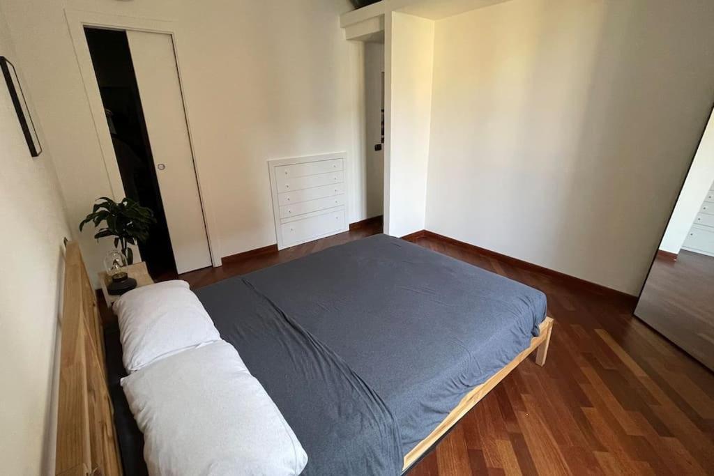 "Iris" Milano Lunigiana In Stazione Centrale Apartment Exterior foto