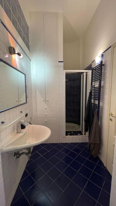 "Iris" Milano Lunigiana In Stazione Centrale Apartment Exterior foto